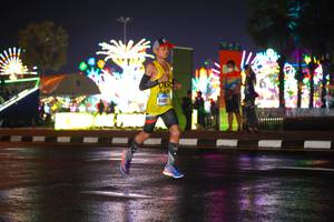 BIB: 4085
                            <button type="button" onclick="openModal(16128023)" class="btn btn-primary btn-sm float-right btn-popup" data-toggle="modal" data-target=".modal-high-quality">
                        <i class="fas fa-shopping-cart"></i> Add to Cart
                    </button>
                                            <button type="button" onclick="isThisMe(16128023, true)" class="btn btn-success btn-sm float-right btn-popup btn-isme hidden" data-toggle="tooltip" data-placement="bottom" title="นี่คือรูปของคุณใช่ไหม คลิกที่นี่เพื่อเอาเข้าอัลบั้ม">
                        <i class="fas fa-plus"></i> Add to album
                    </button>
                    <button type="button" onclick="isThisMe(16128023, false)" class="btn btn-warning btn-sm float-right btn-popup btn-isnotme hidden">
                        <i class="fas fa-ban"></i> Remove from album
                    </button>